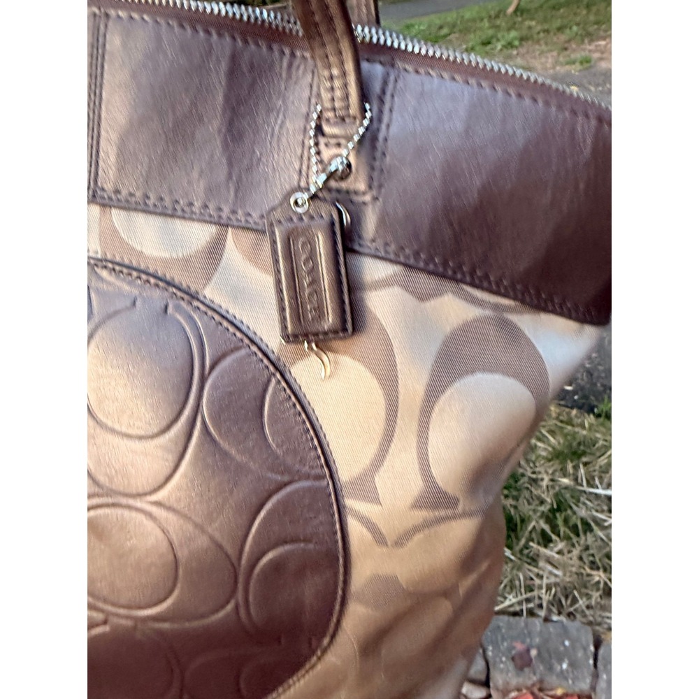 Coach Signature Optic Metallic Bronze Leather Medallion Tote Bag 15667 Khaki - Picture 6 of 10